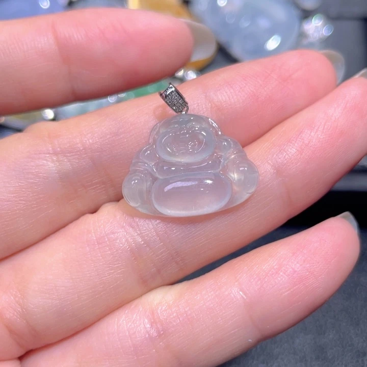 颈饰18K金镶嵌翡翠翡翠