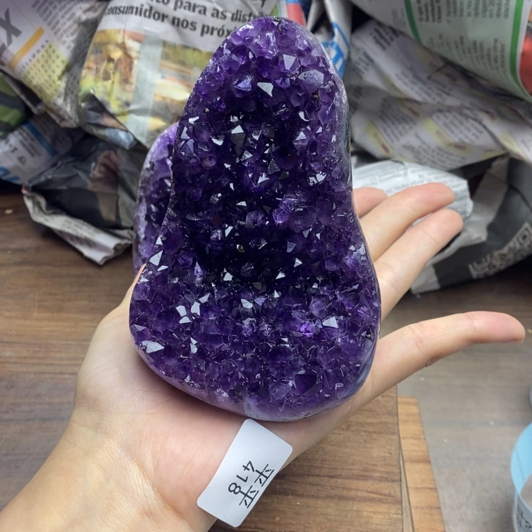 未镶嵌水晶大型摆件（非配饰）