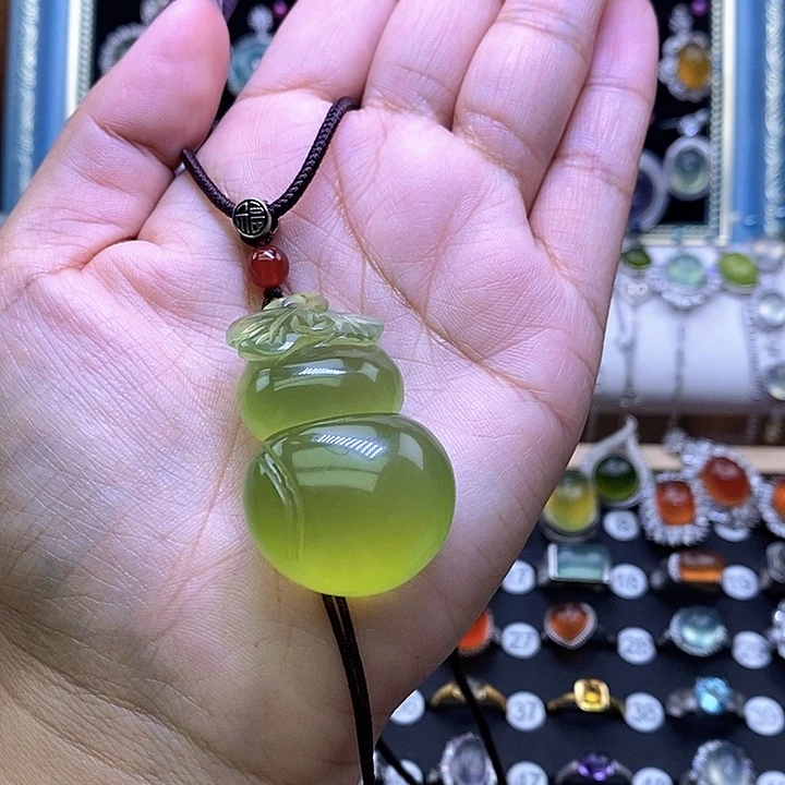 家***心岫玉未镶嵌颈饰吊坠