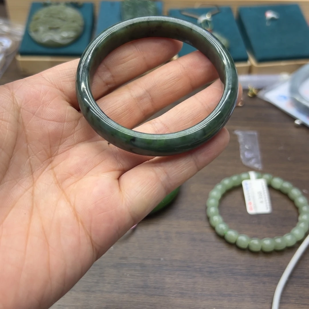 和田玉未镶嵌手镯55圈围690