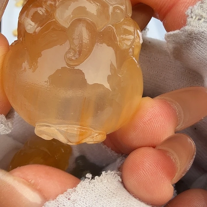 K***鲤未镶嵌水晶车挂水晶……