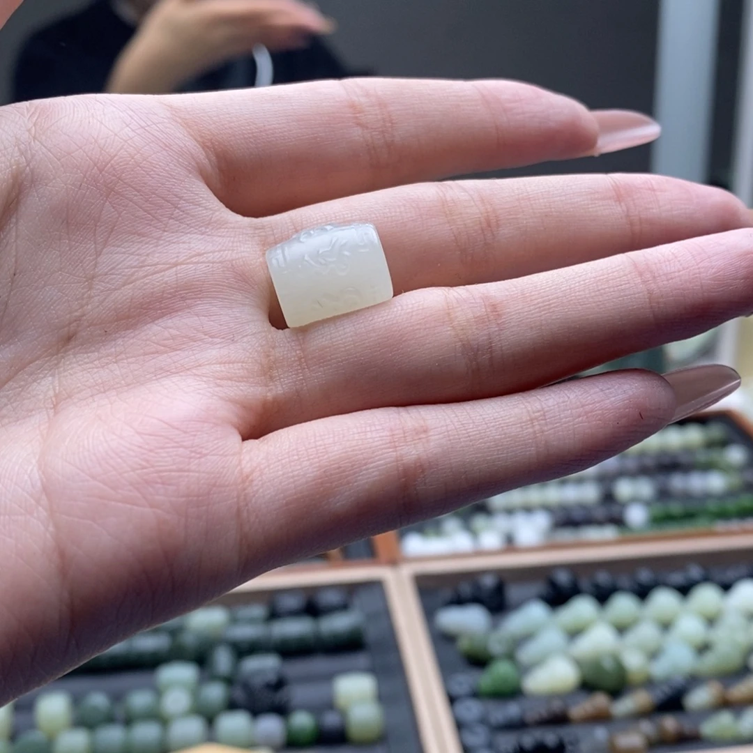 和田玉（糖玉）未镶嵌珠宝半成品