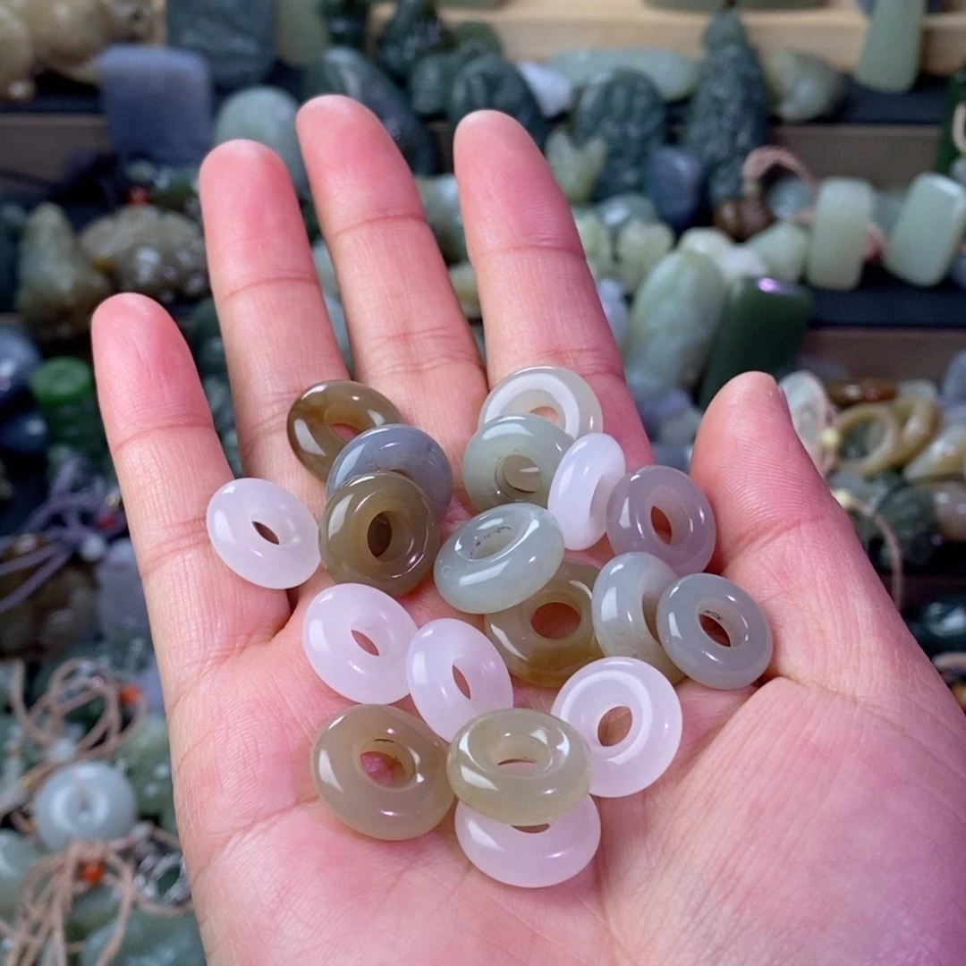 和田玉颈饰未镶嵌M**i