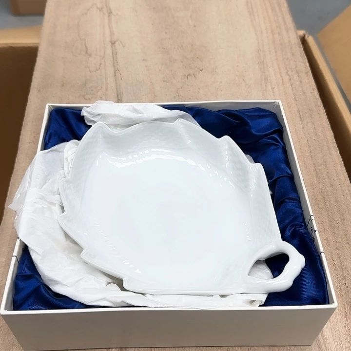瓷片噗哈哈哈哈哈哈哈哈哈