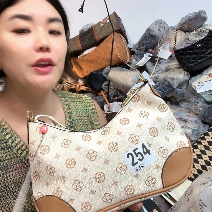 PVC包包包包包包包包