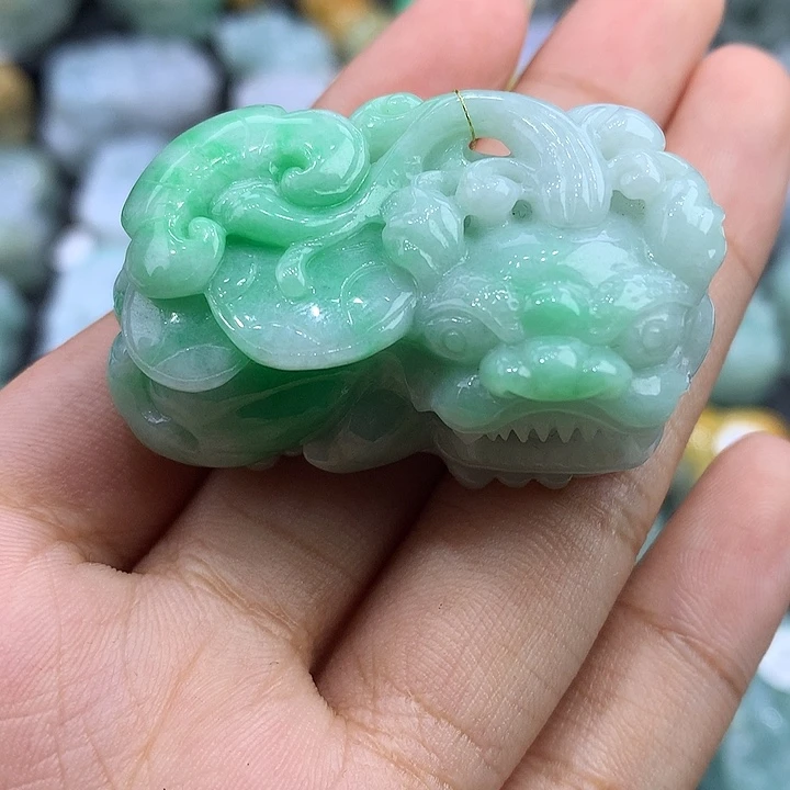 翡翠未镶嵌颈饰天然缅甸翡翠