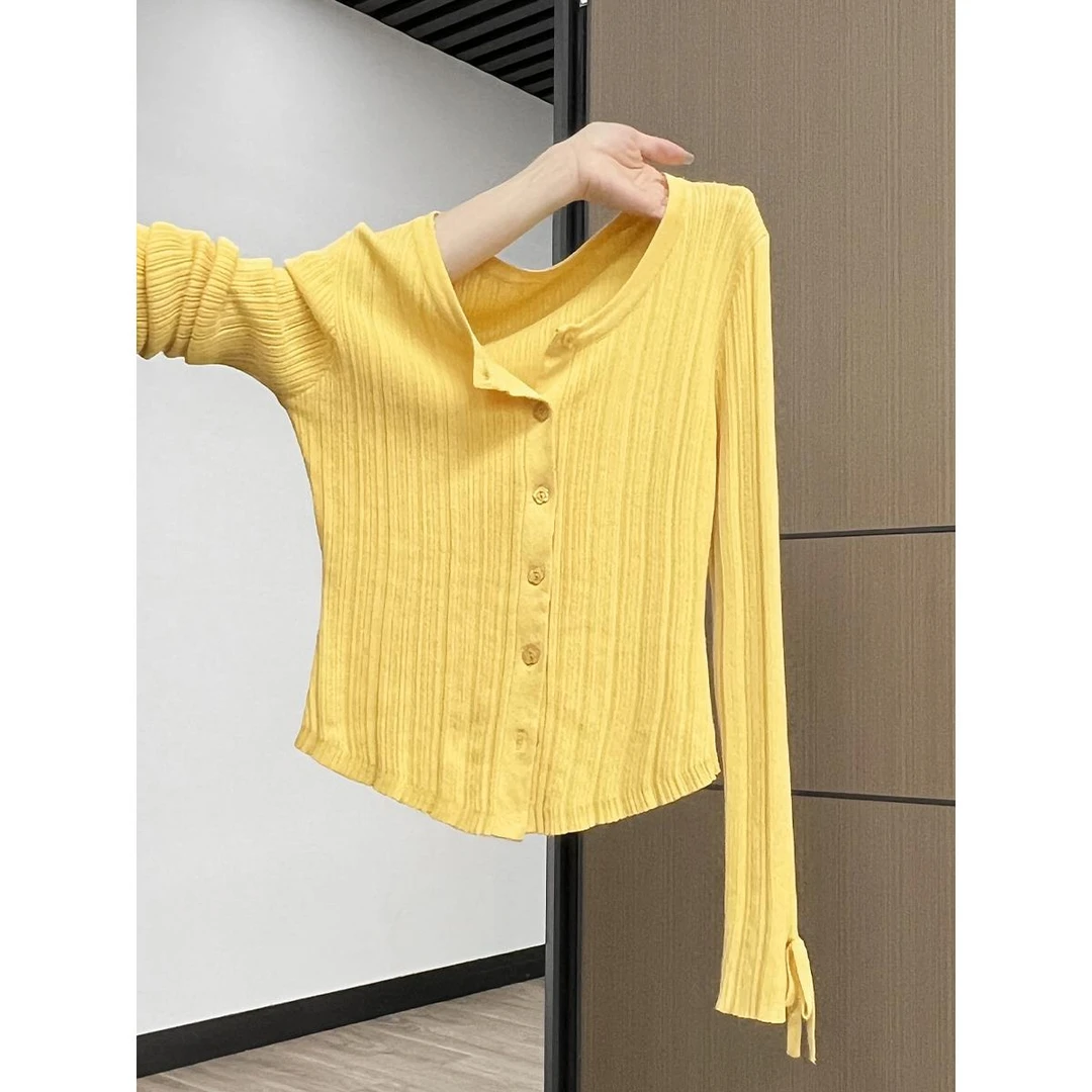 黄色高级感长袖系带圆领纽扣针织开衫女装秋款内搭修身小香风上衣