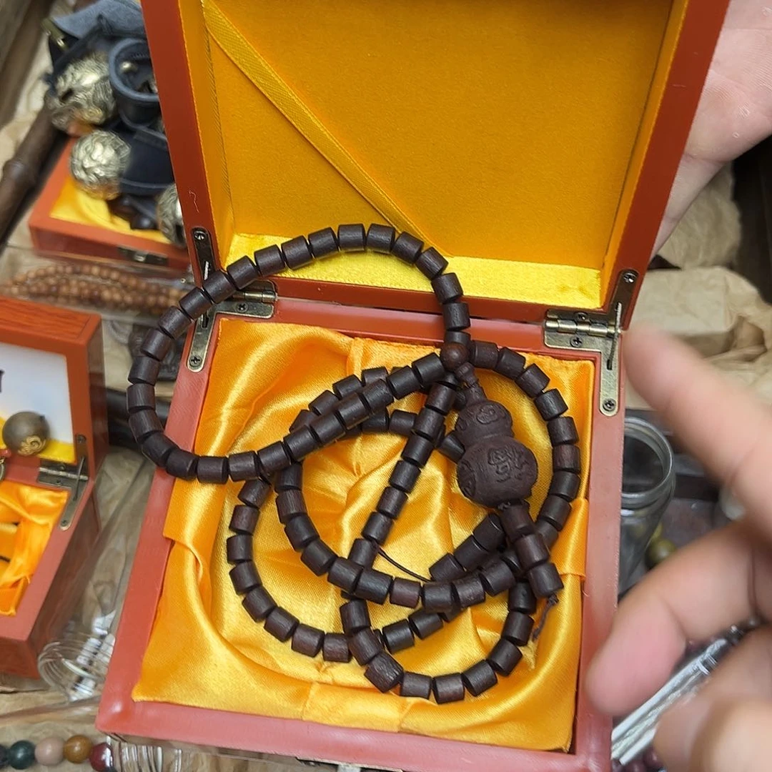 大叶紫檀（黑酸枝木类）