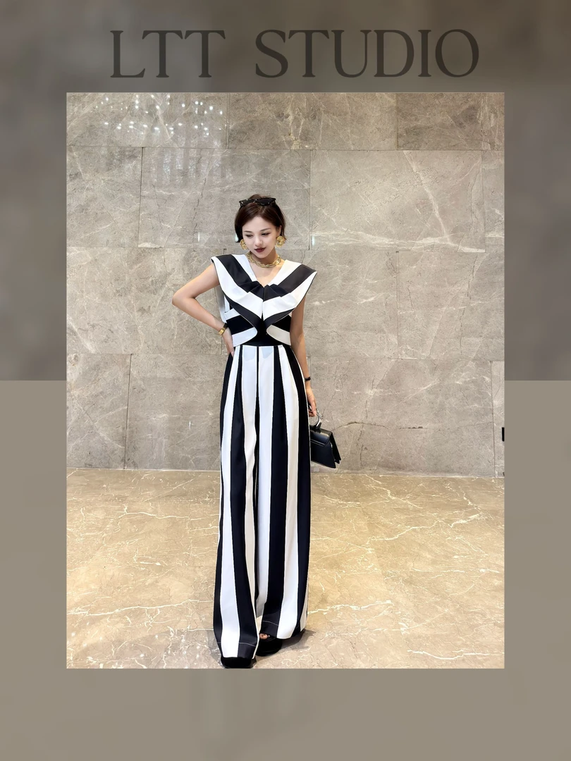 LTT - 夏季新款轻奢高级设计感气场大牌翻领黑白条纹阔腿连体裤
