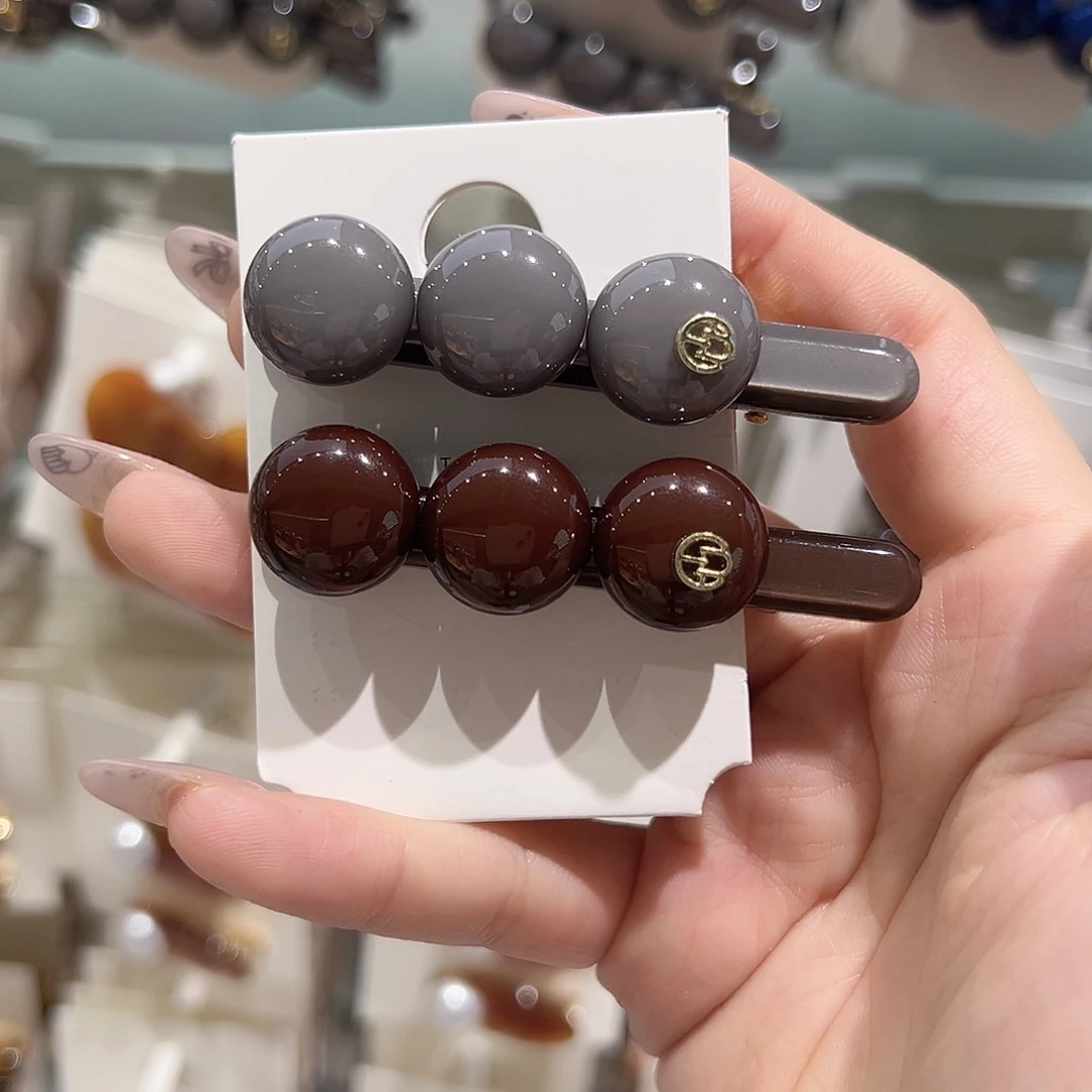 非金属仿珍珠灰色咖色球球鸭夹