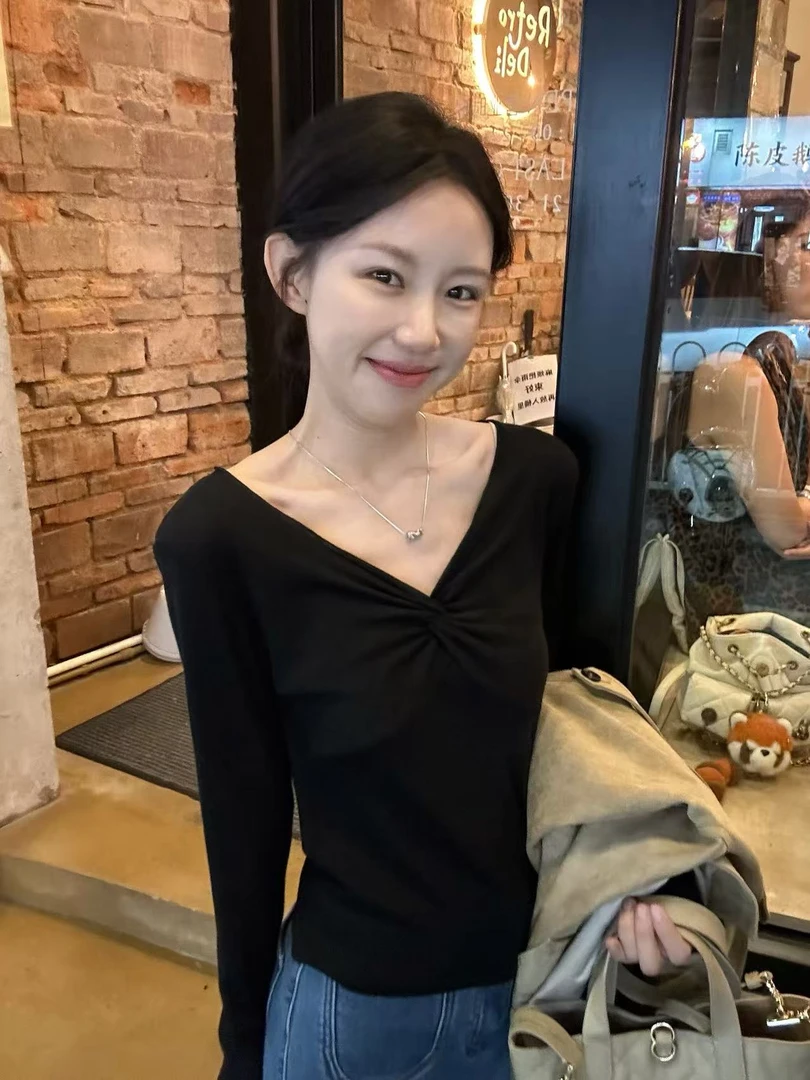 Peach 气质扭褶V领T恤长袖修身显瘦打底上衣 10715