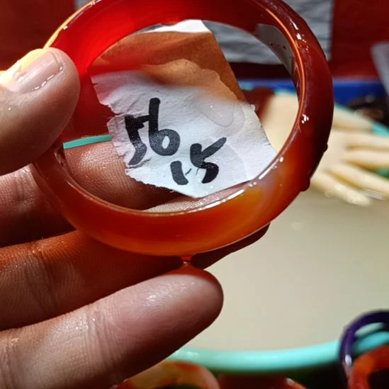玛瑙/玉髓手镯未镶嵌