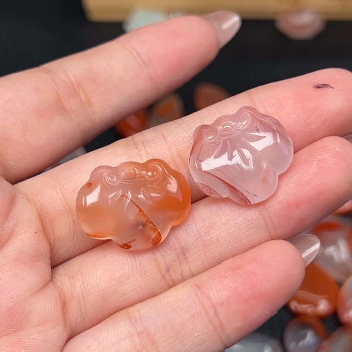 吊坠(不含链)未镶嵌南红玛瑙