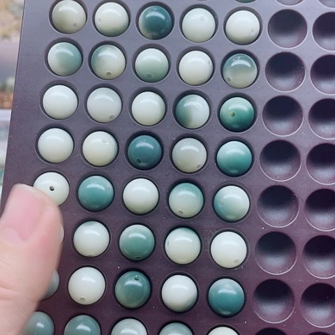 白玉菩提吊坠12精品绿飘花50颗