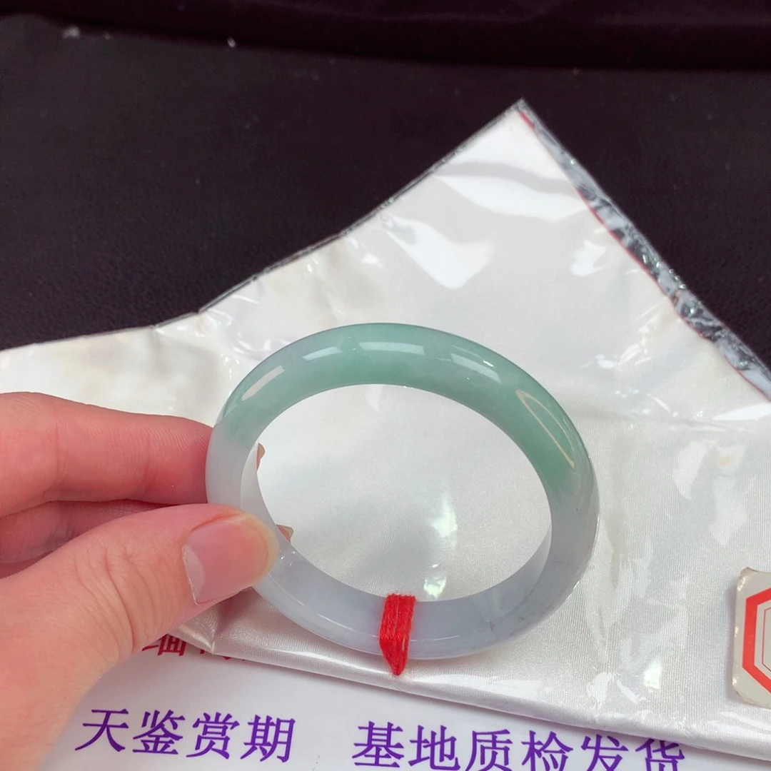 未镶嵌手镯翡翠774