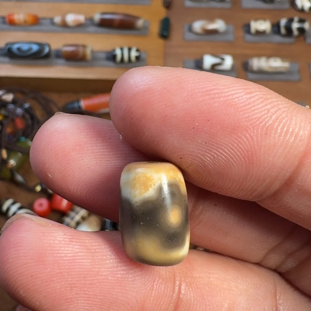 玛瑙/玉髓未镶嵌珠宝奇石