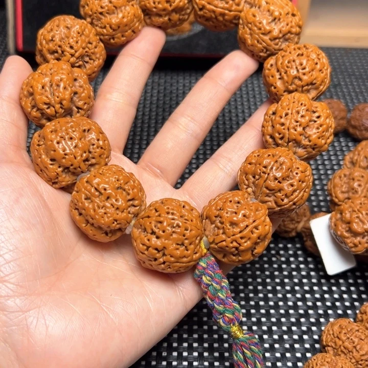 金刚菩提手串26安娜蜂王