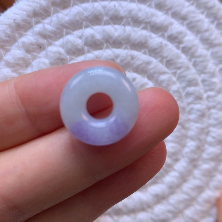 翡翠未镶嵌颈饰红紫甜甜圈