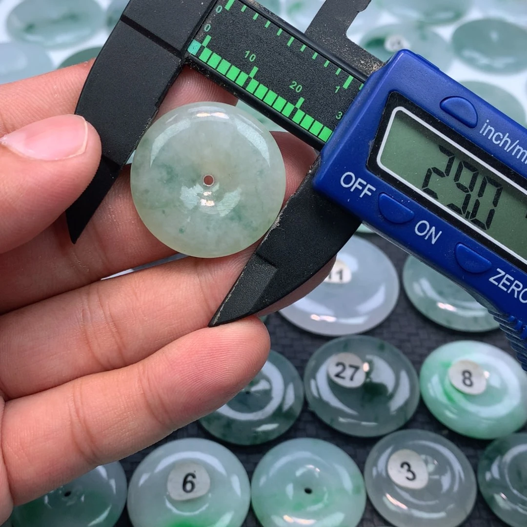 翡翠未镶嵌颈饰缅甸天然A货翡翠