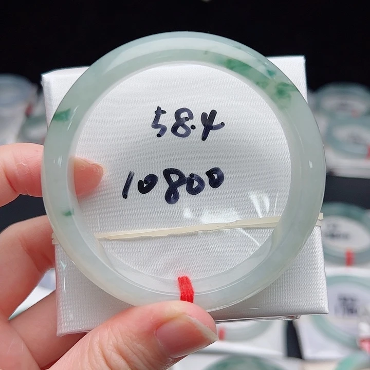 未镶嵌手镯翡翠翡翠