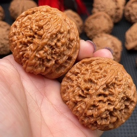 王***文玩核桃吊坠满天星44