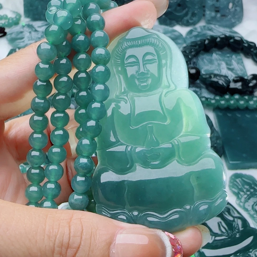 翡翠未镶嵌颈饰多样性发货天然的A货翡翠