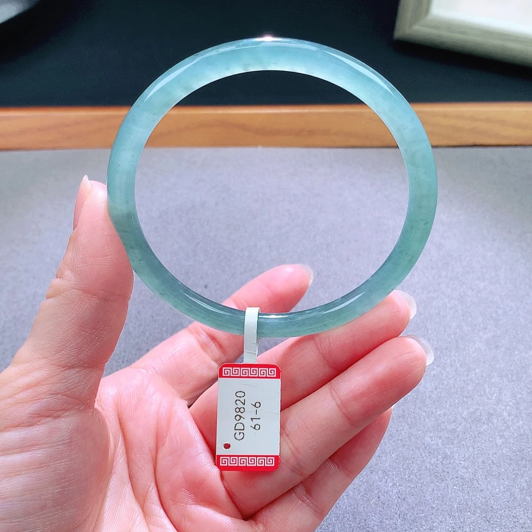 翡翠未镶嵌手镯天然翡翠手镯a货