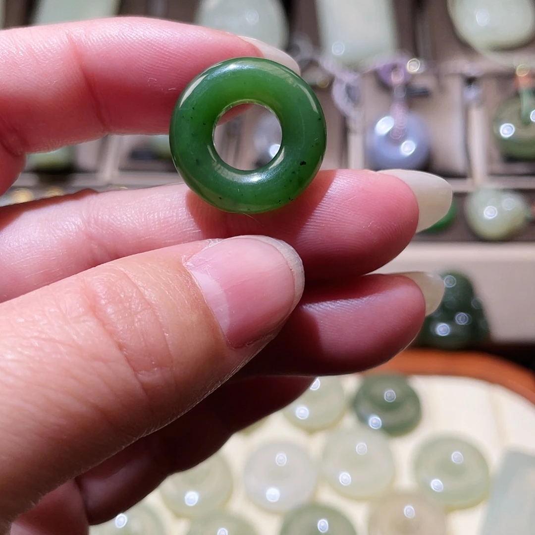 和田玉吊坠(不含链)未镶嵌多样发1