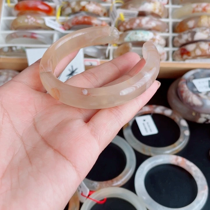 手镯玛瑙/玉髓未镶嵌62.8