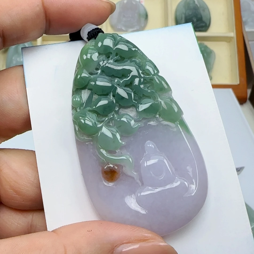 颈饰未镶嵌翡翠