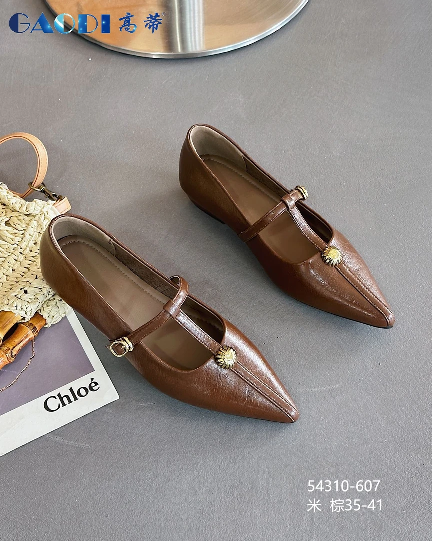 高蒂2025新款玛丽珍高级感尖头时装气质大方甜美金属扣高跟鞋单鞋