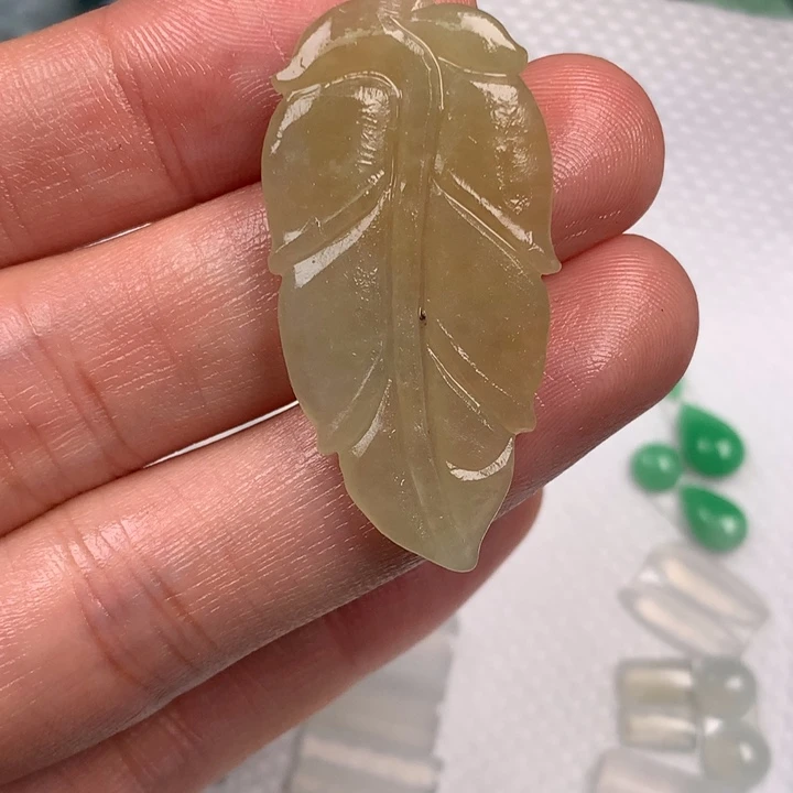 未镶嵌定制翡翠翡翠