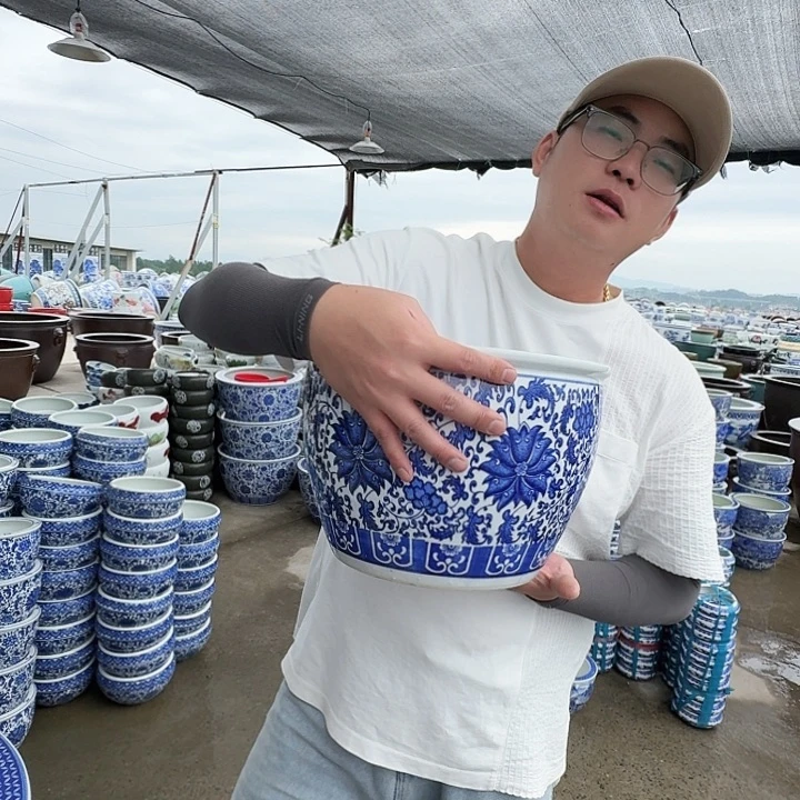 瓷片直径30，高20。。。。