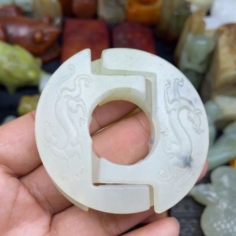 蛇纹石玉未镶嵌颈饰73