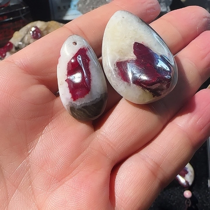 创***坊天然辰砂贵州万山天然大晶体朱砂吊坠正品