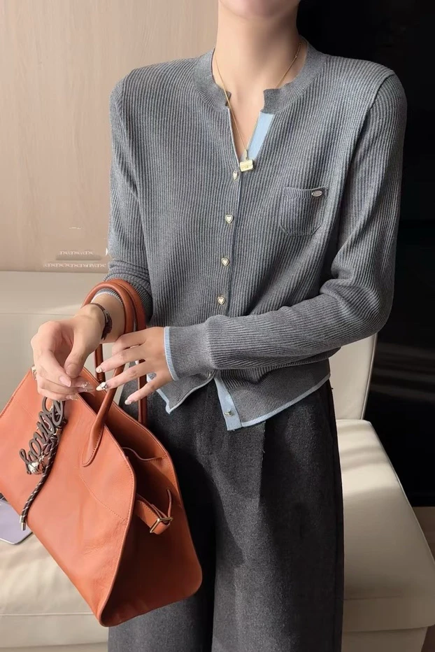 时尚打底针织衫气质简约