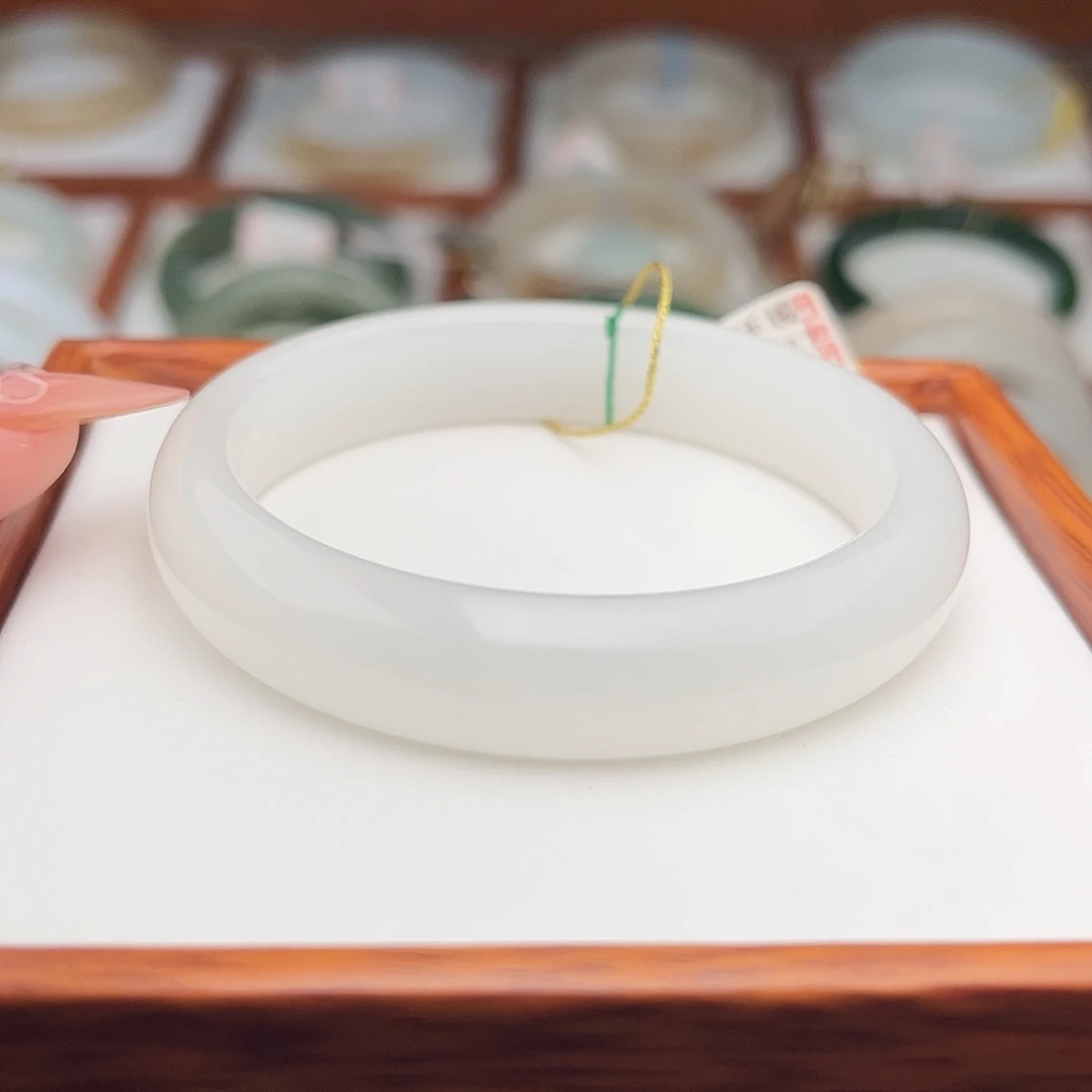 和田玉未镶嵌手镯54.5