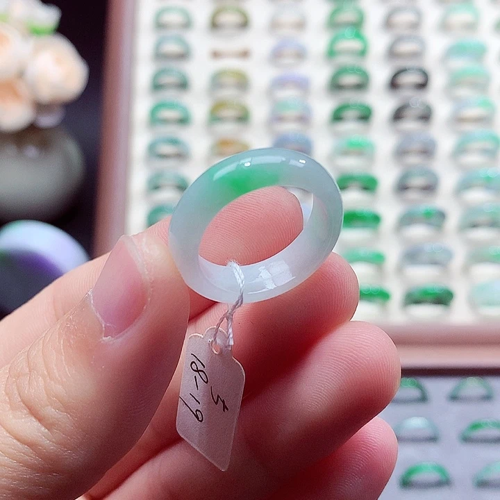 翡翠未镶嵌戒指18-19号