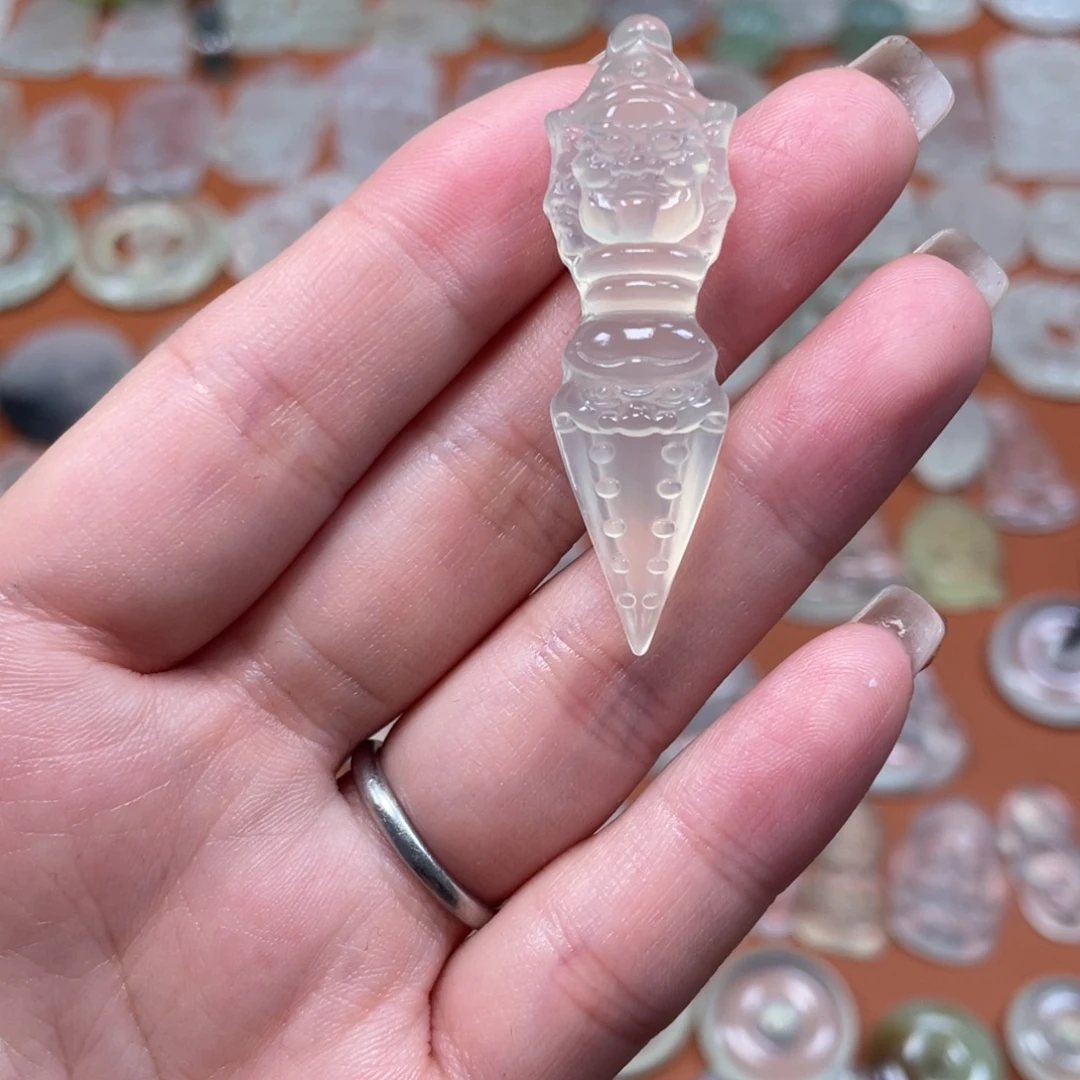 s***虎蛇纹石玉未镶嵌颈饰