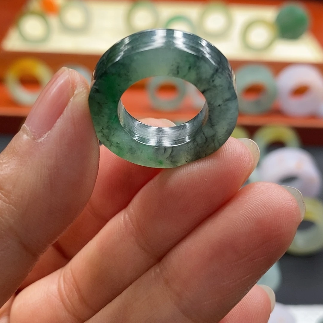 定制翡翠未镶嵌9-18圈口