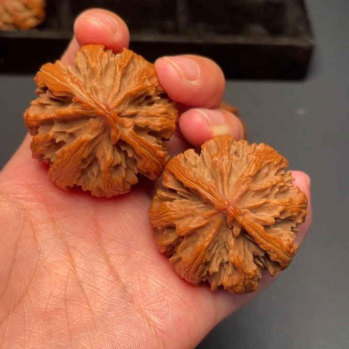 文玩核桃吊坠秦岭野生核桃文玩