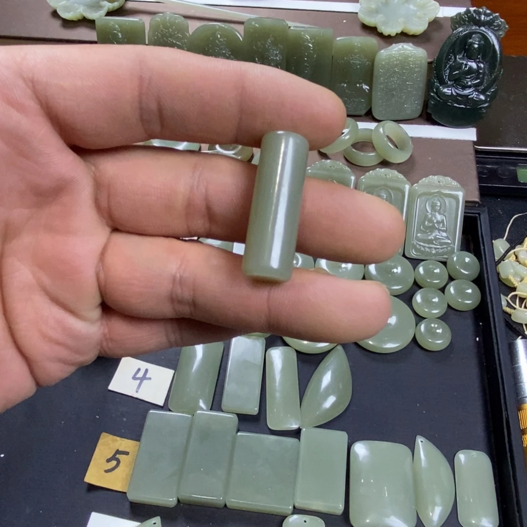 颈饰未镶嵌和田玉乐*06