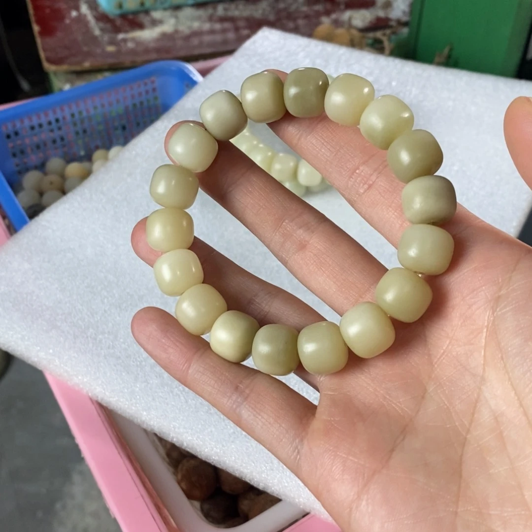 菩提根/象牙果吊坠12 13奶绿单圈