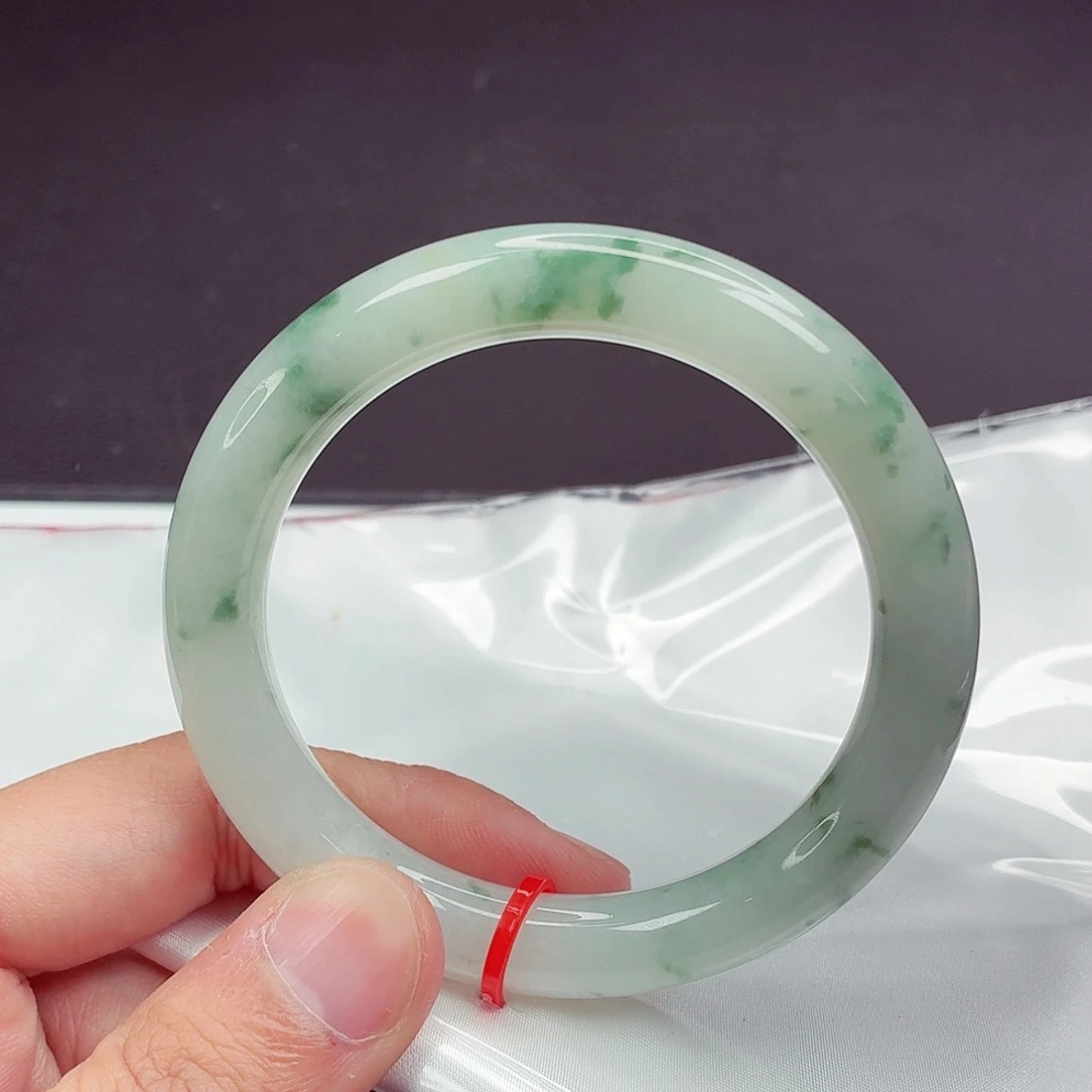 翡翠未镶嵌手镯56圈口