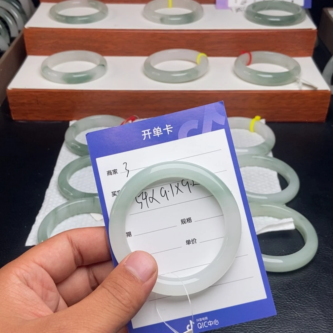 石英质玉手镯未镶嵌用****23