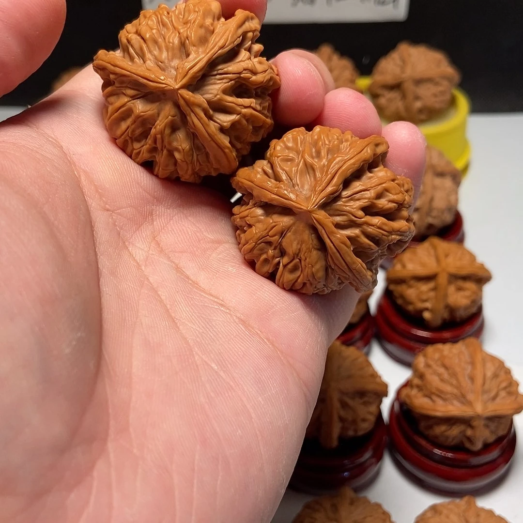 吊坠文玩核桃사***·花王