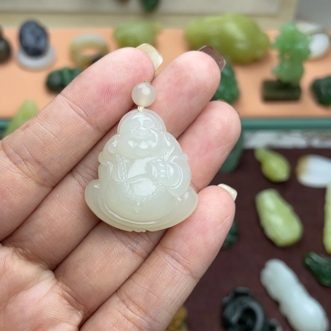 和田玉未镶嵌颈饰