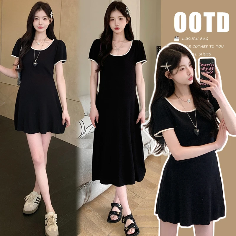 时髦孕妇装新款2025夏装新品简约圆领小黑色长短款法式时尚连衣裙