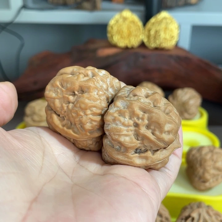 大***子吊坠文玩核桃蛤蟆头