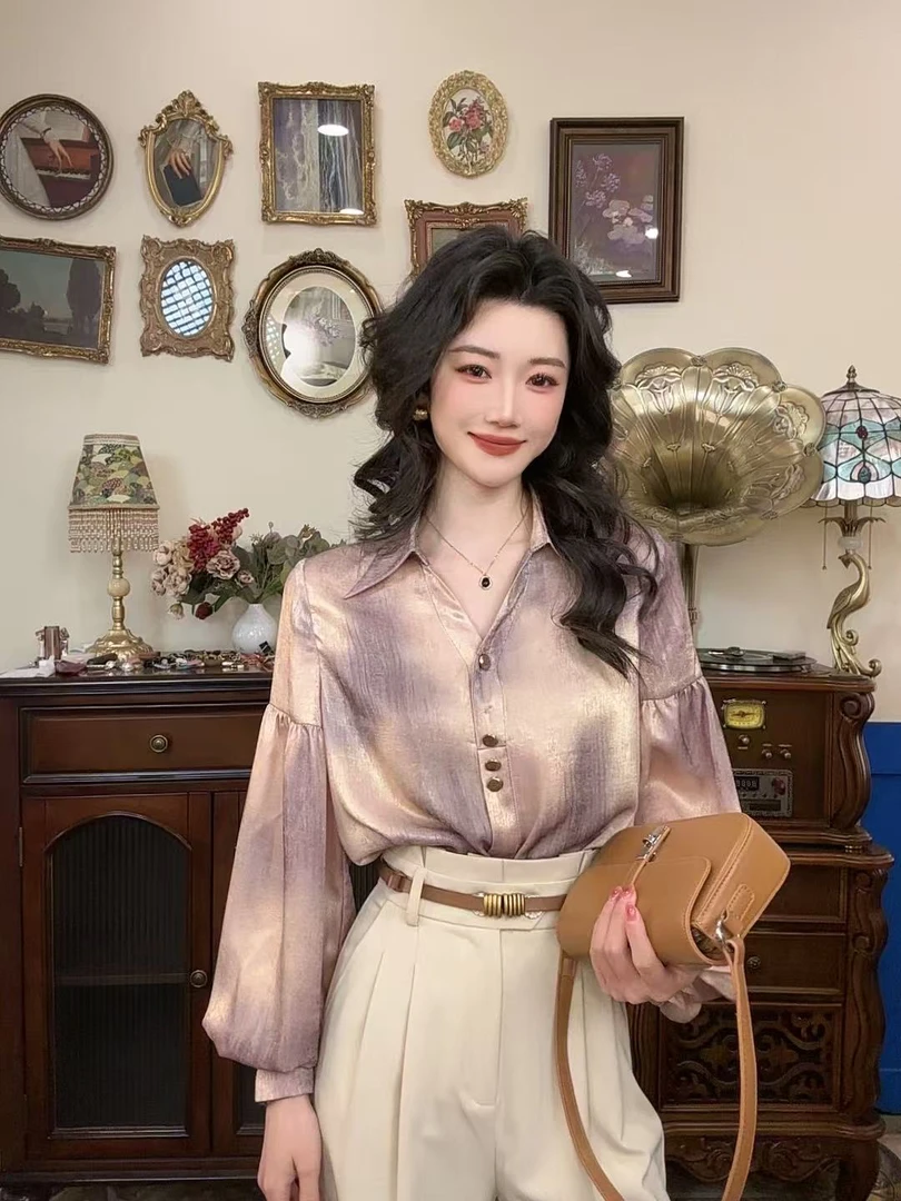 【港万】设计感翻V领气质典雅高级感衬衫Y4881